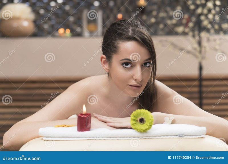 What are the Chinese restorative massage strategies?